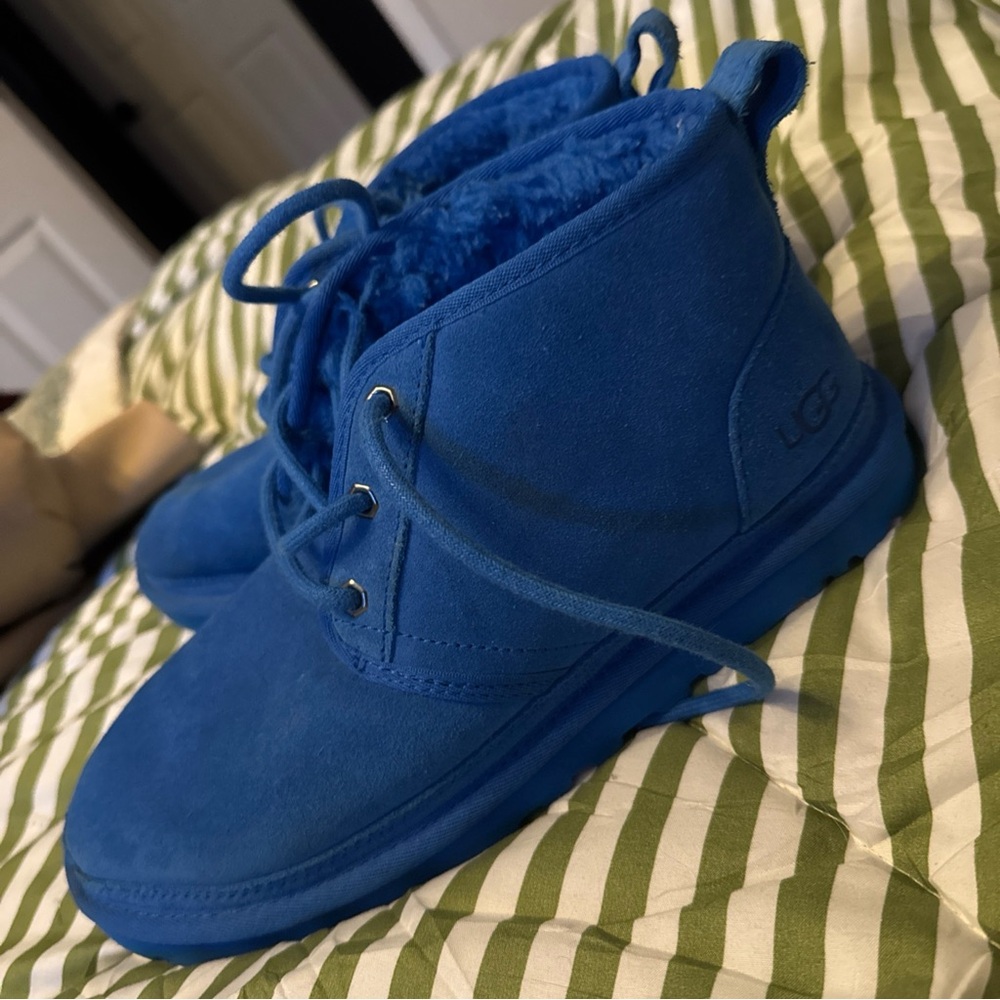 $140 UGG NEUMEL NEW NAVY CHUKKA ANKLE BOOTS Men’s 9, Women’s 10.5 - Picture 2 of 6